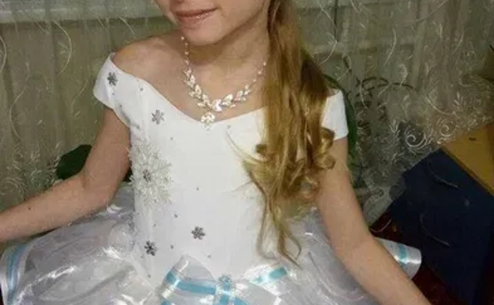 Вишукана сукня для дівчаток на свята