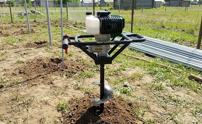 Мотобур MD 3353 Profi для буріння ям