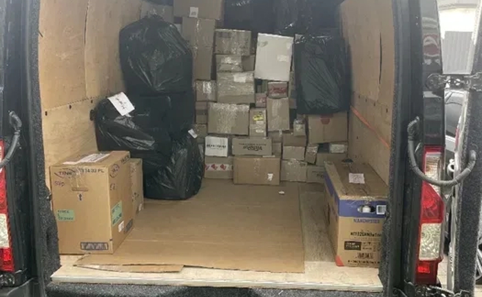 Перевезення вантажів бусом 4.3 м — швидко та зручно