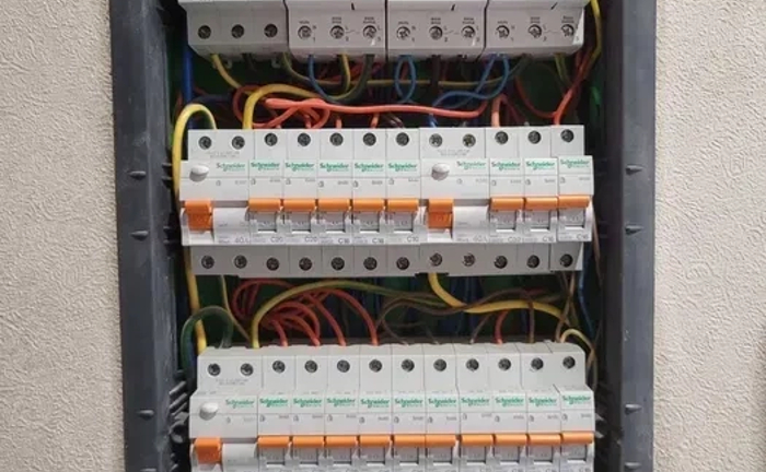 Приватний електрик на Борщагівці! Терміновий виїзд! Без вихідних!