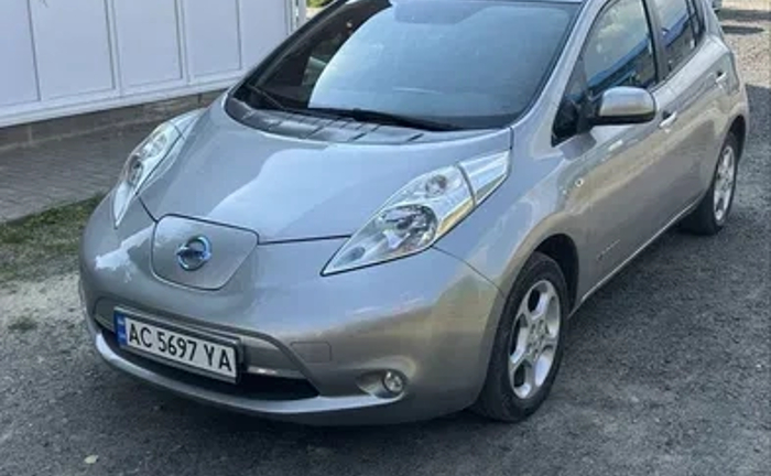Авто Nisan Leaf 2016 30 кВт в чудовому стані