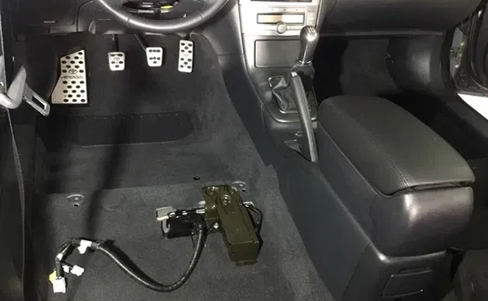 Полировка лобового стекла, химчистка, полировка кузова