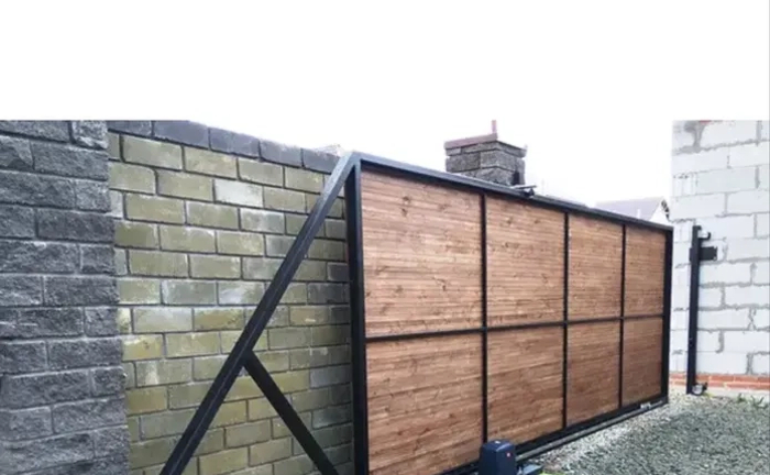 Виготовлення відкатних воріт, парканів монтаж під ключ. Металопрофіль.