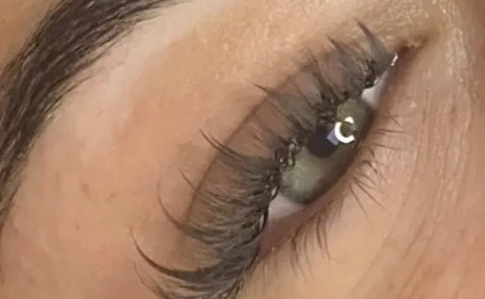 Нарощування вій Салтівка Гагаріна Ламінування вій Брові