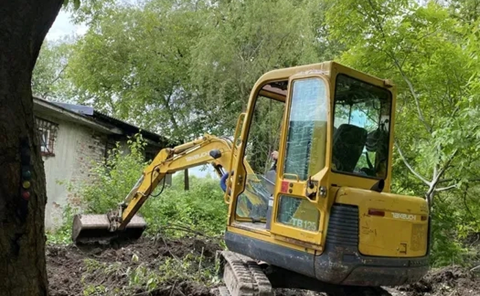 Послуги міні екскаватора ямобура гідромолота Калуш Послуги міні екскаватора ямобура гідромолота Калуш
