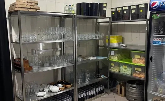 Кухня в діючому закладі. Готове приміщення з обладнанням, проведеною електрикою та водою Кухня в діючому закладі. Готове приміщення з обладнанням, проведеною електрикою та водою