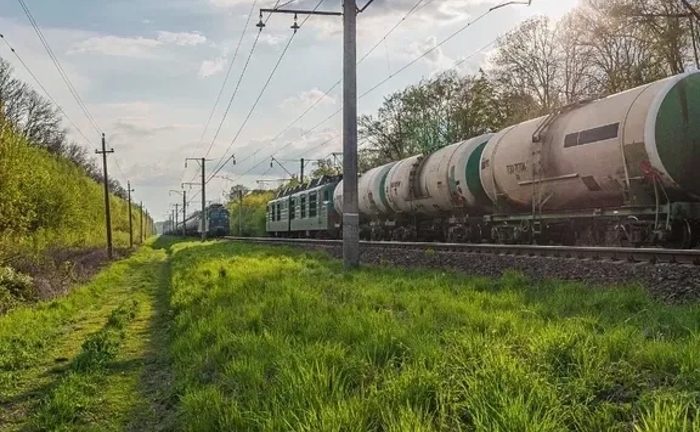 Залізничний вагон цистерна.Надійні рішення