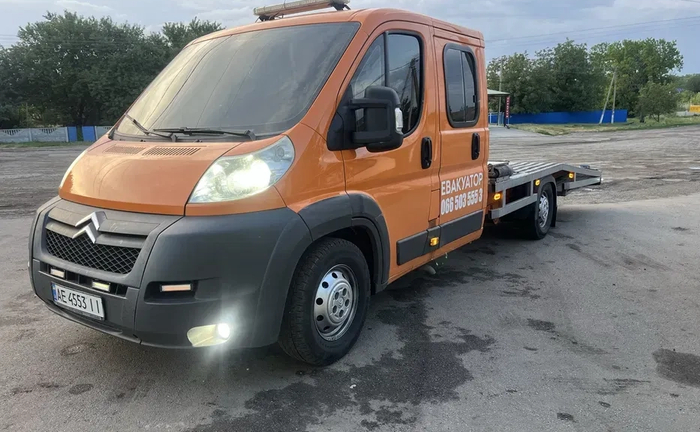 Надаю послуги евакуатора, з максимальним комфортом для клієнта