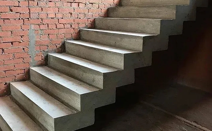 Сходи бетонні/бетон /монолітні /драбина/ Сходи бетонні/бетон /монолітні /драбина/