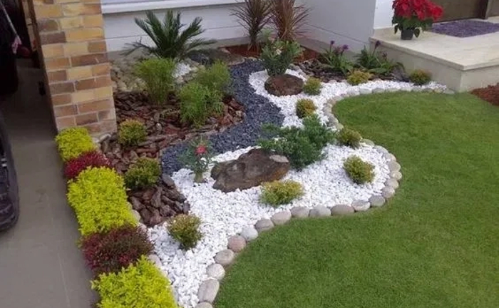 Проект и ландшафтный дизайн участка в Киеве. Комплексное озеленение.