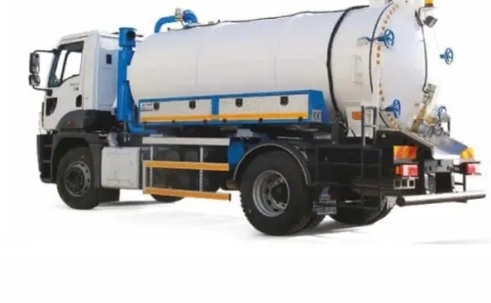 МУЛОСОС : Викачка каналізації . МУЛОСОС : Викачка каналізації .