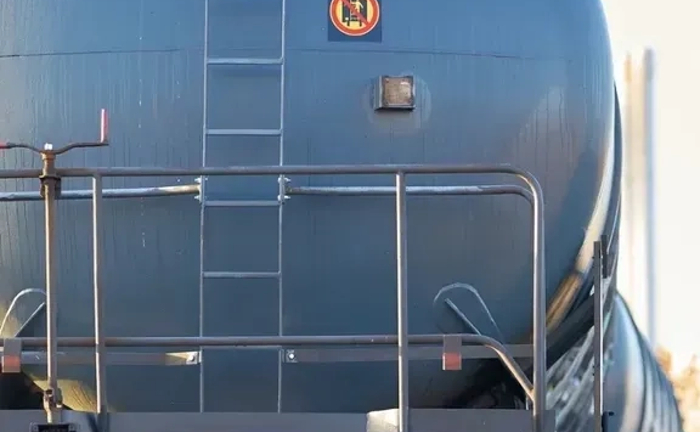 Вагон під нафту: надійно та оперативно