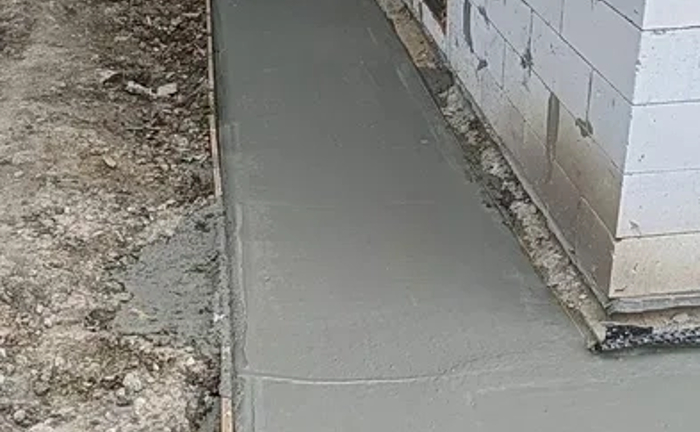 Зрбимо вимощення отмостку фундамент бетон моноліт Зрбимо вимощення отмостку фундамент бетон моноліт