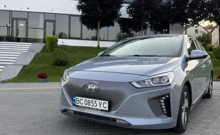 Електро авто Hyundai loniq 28 kwt під власні потреби та таксі Електро авто Hyundai loniq 28 kwt під власні потреби та таксі