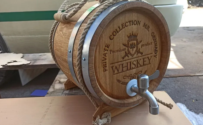 Дубова бочка високої якості Дубова бочка високої якості