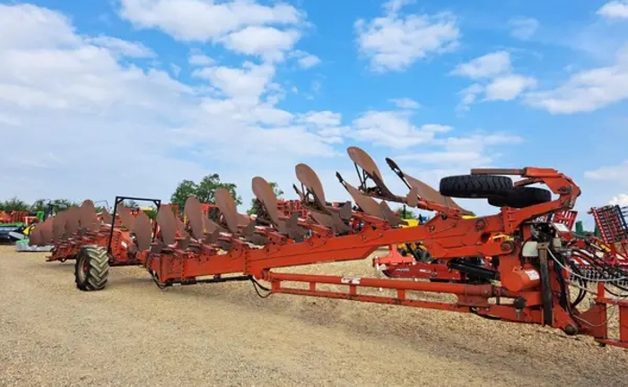 Професійно-технічна грунтофреза KUHN MANAGER Професійно-технічна грунтофреза KUHN MANAGER