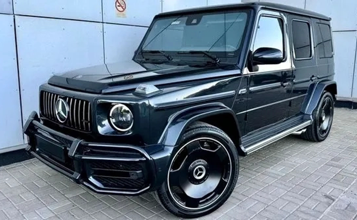 371 Mercedes-Benz G63 AMG Гелік Кубік без водія