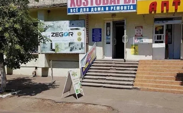 Сдается часть магазина в центре "1000 мелочей" ,35м2 Сдается часть магазина в центре "1000 мелочей" ,35м2