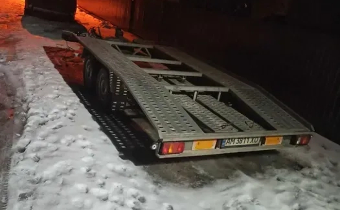 Автовоз-лафет для транспортування автомобілів Автовоз-лафет для транспортування автомобілів