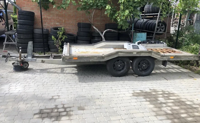 Причіп лавета для перевезення авто Причіп лавета для перевезення авто