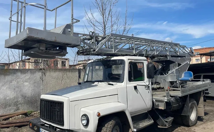 Послуги автовишки 17м Послуги автовишки 17м