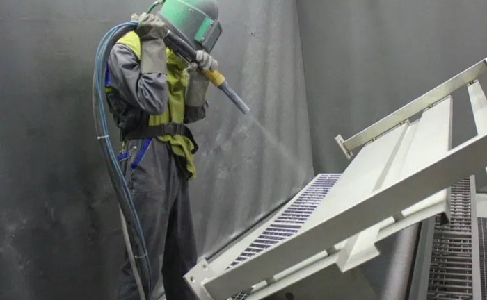 Відновлення Металу: Професійна Піскоструминна Чистка.