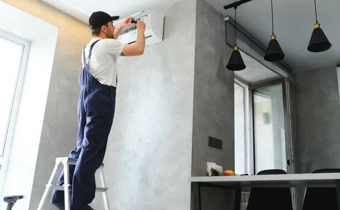 Монтаж/чистка кондиціонерів Монтаж/чистка кондиціонерів