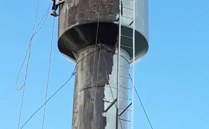 Висотні роботи.Фарбування та ремонт дахів, димоходу. Висотні роботи.Фарбування та ремонт дахів, димоходу.