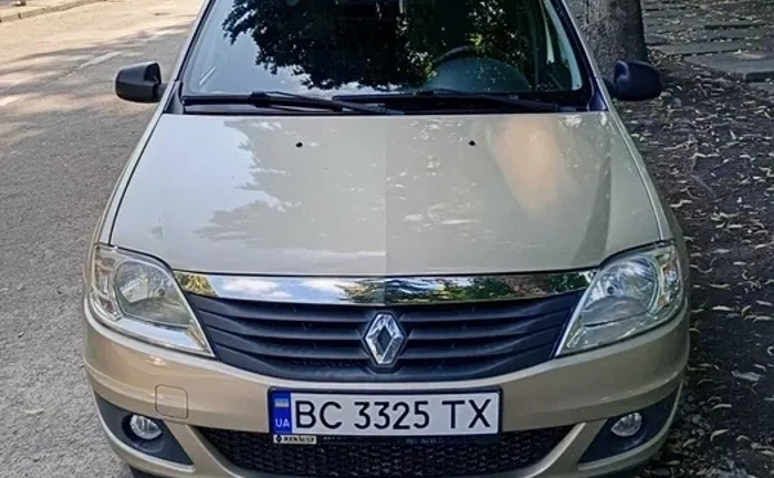 Авто Renault Logan 2012р. Авто Renault Logan 2012р.