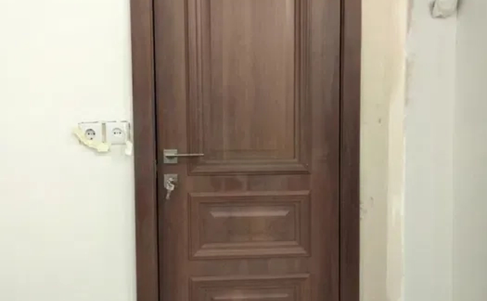 Монтаж, встановлення міжкімнатних, вхідних дверей.