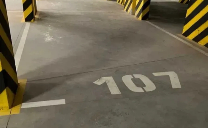 Зручне паркомісце, ЖК Auroom Spark