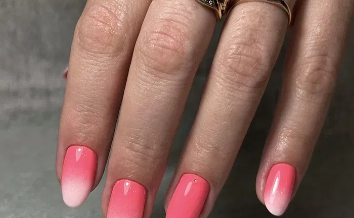 Нігті (нарощування, манікюр та педикюр). Левітана. Світло є!