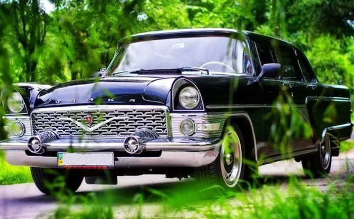 206 Ретро авто на весілля Chayka GAZ-13 чорна 206 Ретро авто на весілля Chayka GAZ-13 чорна