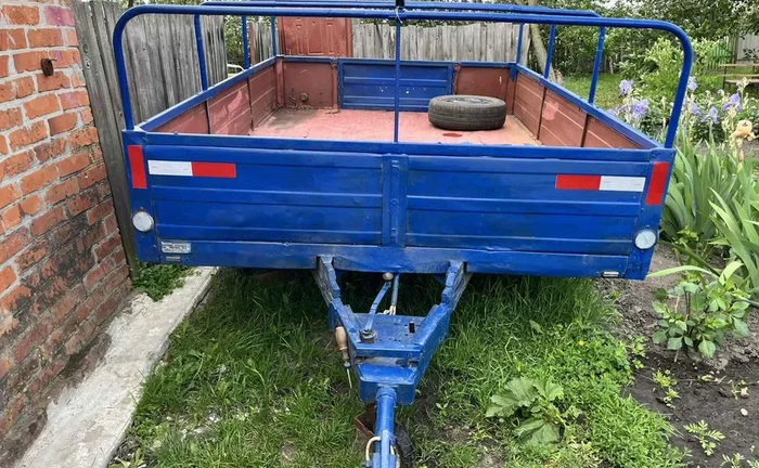 Надійний причеп у відмінному стані.