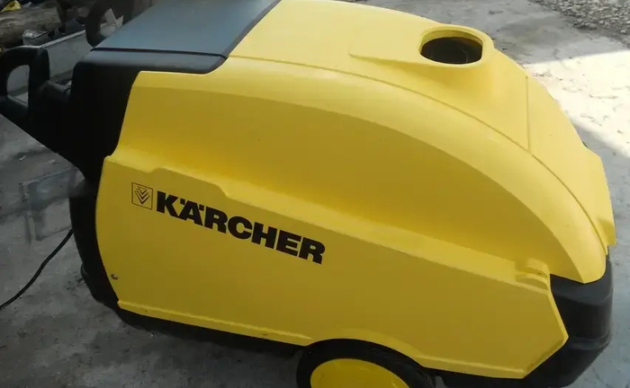 Апарат високого тиску Karcher. Апарат високого тиску Karcher.