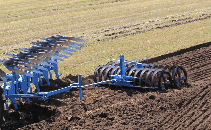 Плуг LEMKEN (372). Для оранки.