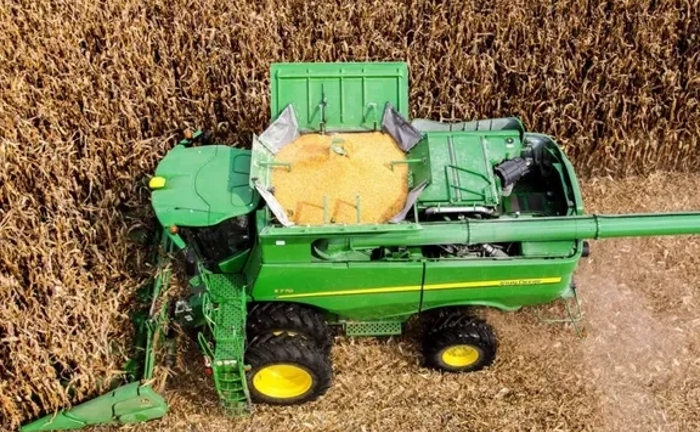 Комбайн JOHN DEERE S 760i (2319) Комбайн JOHN DEERE S 760i (2319)