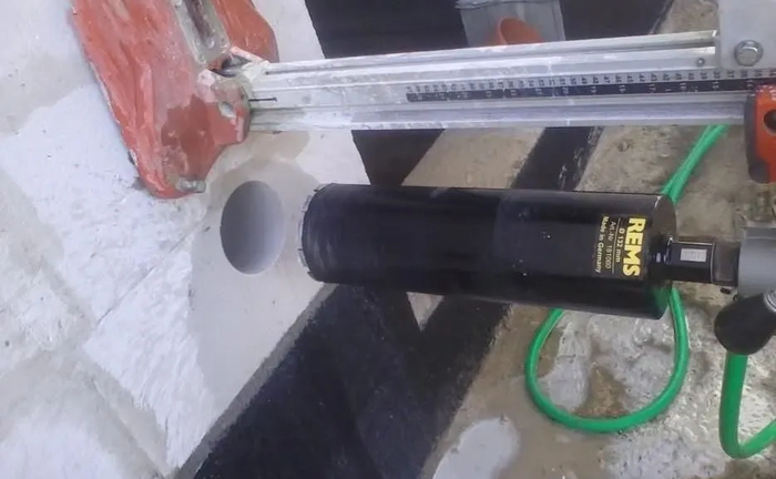 Алмазне буріння отворів Алмазне буріння отворів