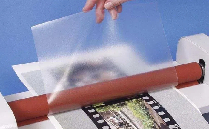 Розламінування документів та безпечне зняття плівки