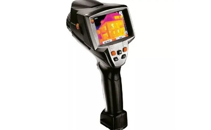Тепловізор Testo 882: фокус, лазер, підсвітка Тепловізор Testo 882: фокус, лазер, підсвітка
