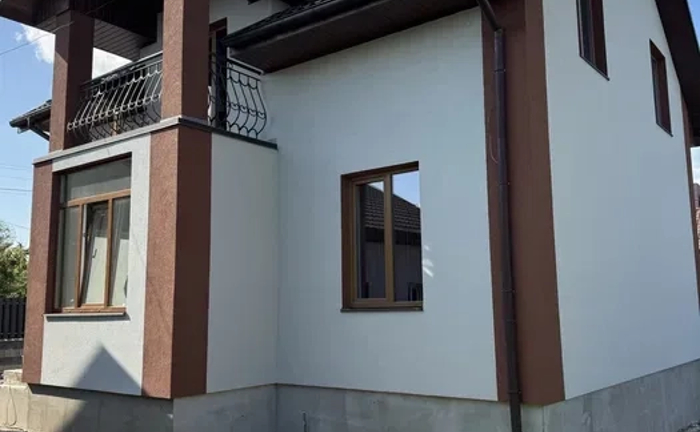 Фасадні роботи, підшива, водосточна система. Фасадні роботи, підшива, водосточна система.