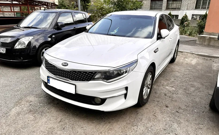 Авто Кіа К5 2017 / 4700 тиждень Авто Кіа К5 2017 / 4700 тиждень