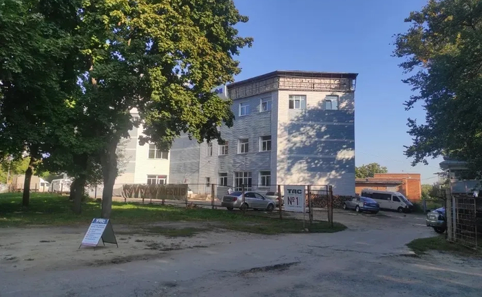 Парковка-стоянка для авто цілобово