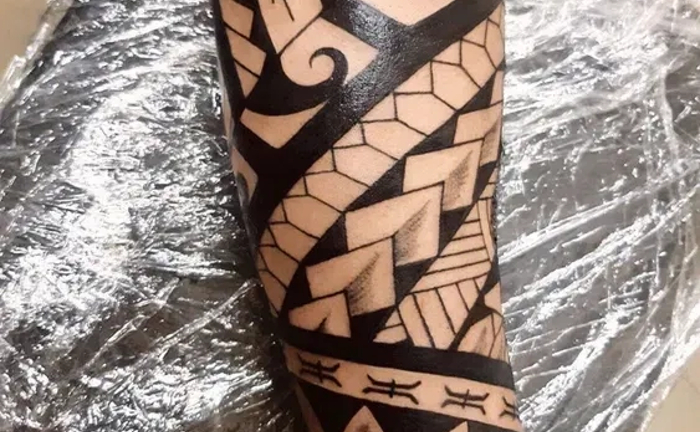 Знижка 30%. Тату. Перекриття партака, корекція старих робіт.