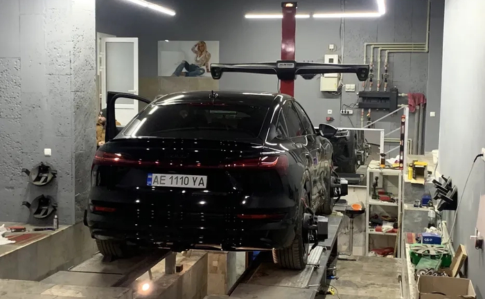 Сервіс розвал-сходження Hunter Elite і шиномонтаж — висока точність та якість