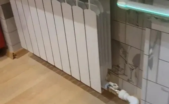 Установка радіаторів заміна батареї сантехнік труби заміна стояка кран