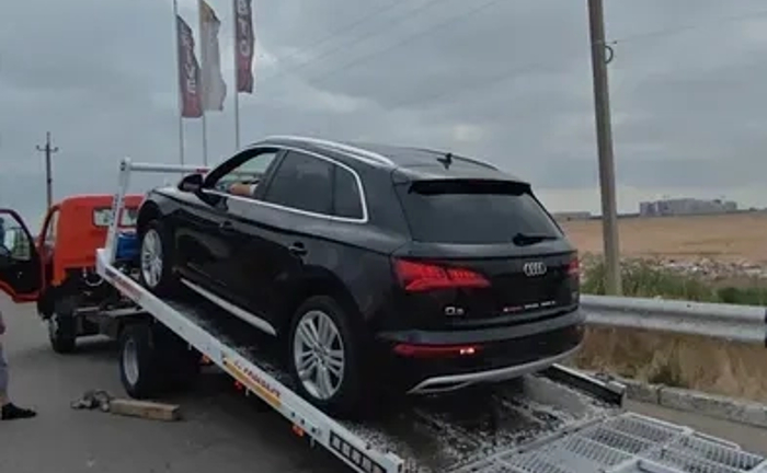 Евакуатор з гідроплатформою в Одесі — швидко і безпечно! Евакуатор з гідроплатформою в Одесі — швидко і безпечно!