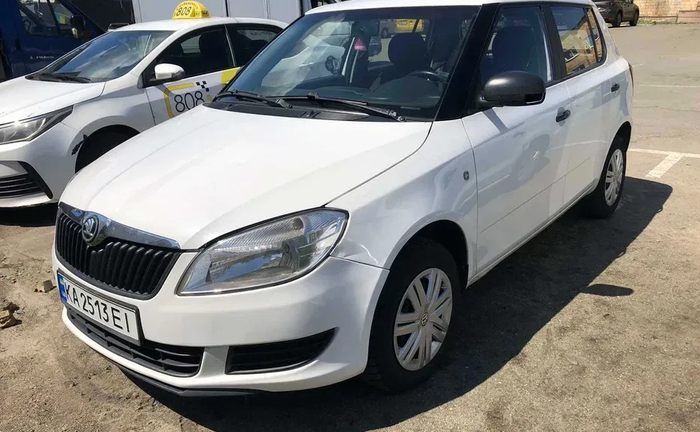 Авто Shkoda fabia Авто Shkoda fabia