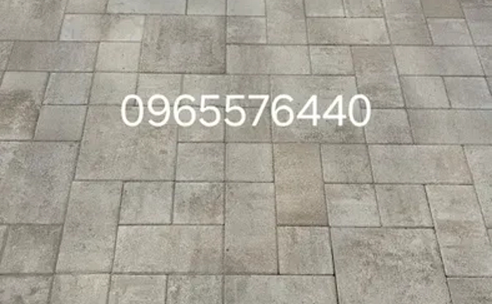 Надаємо послуги уклададання тротуарної плики. Укладання гранітної бруківки.