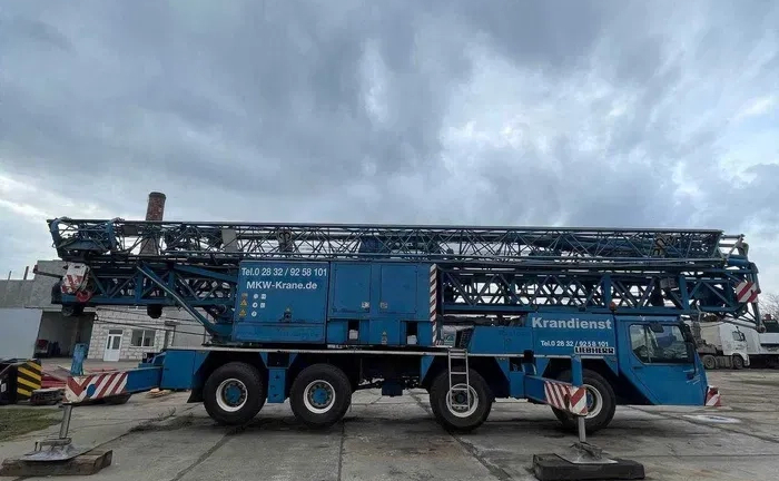Баштовий кран самохідний Liebherr MK80 , послуги Баштовий кран самохідний Liebherr MK80 , послуги